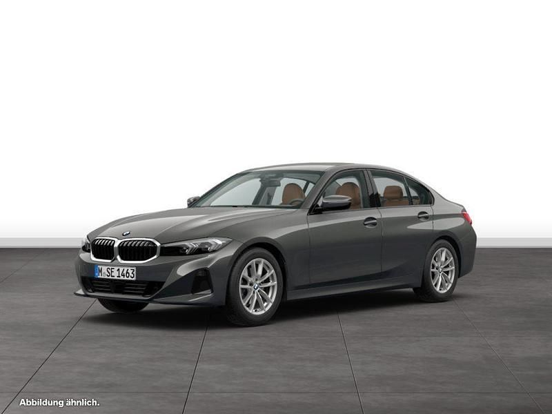 Grau Gebraucht 2024 BMW 318 Limousine | 37.247 € (Etwas zu teuer) - Bild 1/4