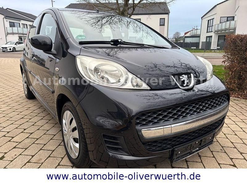 Schwarz Gebraucht 2011 Peugeot 107 Kleinwagen | 2.999 € (Fairer Preis) - Bild 1/3
