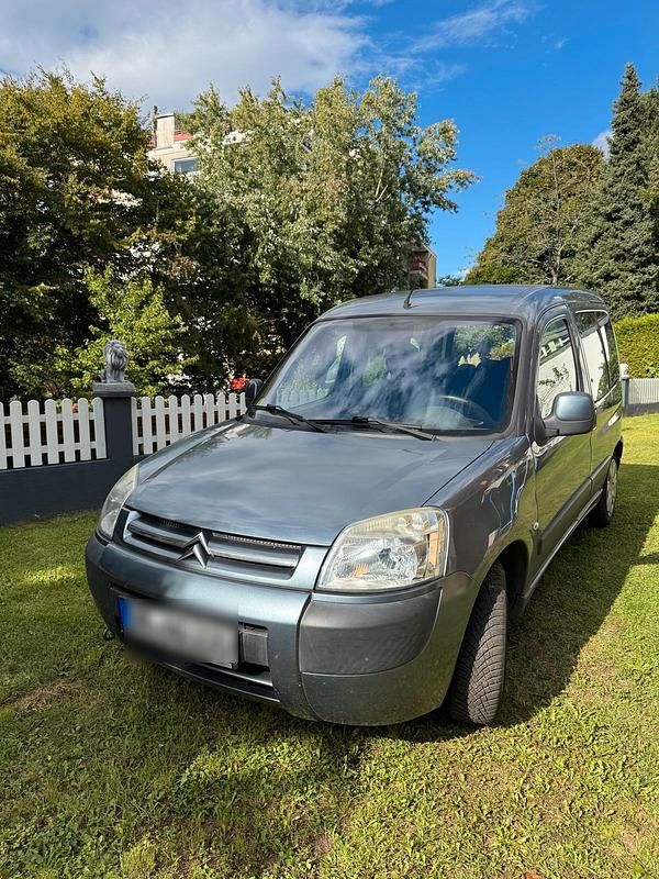 Grau Gebraucht 2006 Citroën Berlingo Van / Kleinbus | 1.500 € (Guter Preis) - Bild 1/4
