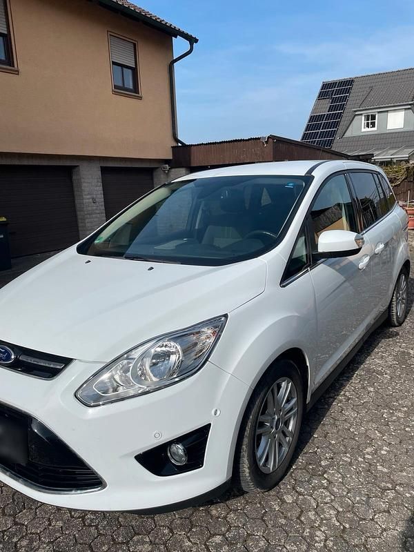Gebraucht Ford C-MAX Titanium 125 PS (91 kW) 2013 Weiß Van / Kleinbus