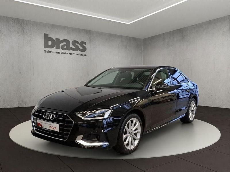 Gebraucht Audi A4 Advanced Plus 163 PS (119 kW) 2023 Mythosschwarz metallic Limousine