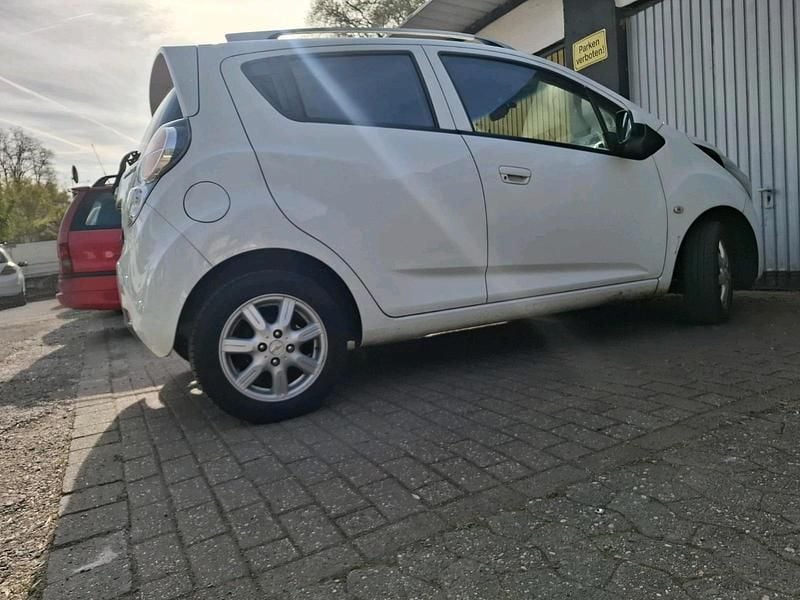 Second-hand Chevrolet Spark LS 82 CP (60 kW) 2012 Alb Hatchback