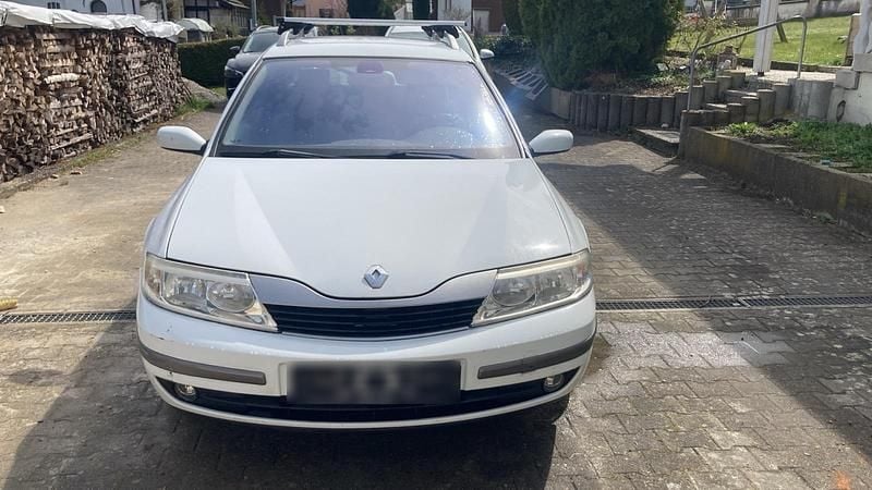 Gebraucht Renault Laguna II 120 PS (88 kW) 2002 Weiß Kombi