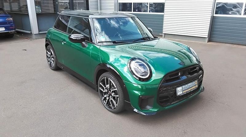 Gebraucht Mini John Cooper Works 204 PS (150 kW) 2024 Grün Kleinwagen