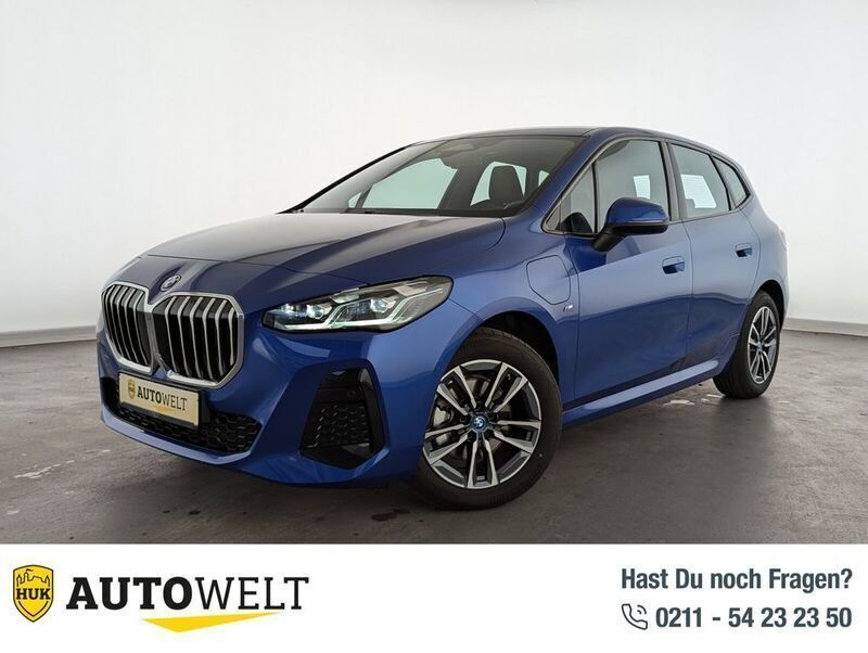 Blau Gebraucht 2023 BMW 225 M Sport Van / Kleinbus | 35.460 € (Teuer) - Bild 1/4