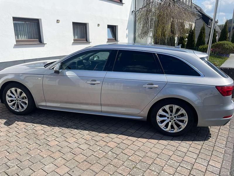 Usata Audi A4 Design 190 CV (139 kW) 2017 Argento Station wagon