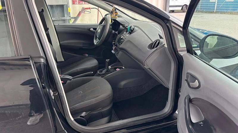 Gebraucht Seat Ibiza 75 PS (55 kW) 2011 Schwarz Kleinwagen