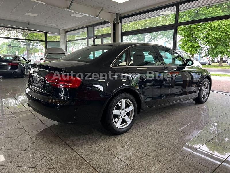 Gebraucht Audi A4 Attraction 160 PS (117 kW) 2008 Schwarz Limousine