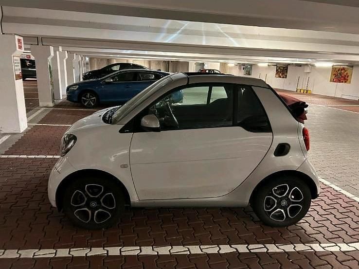 Gebraucht Smart ForTwo Cabrio 90 PS (66 kW) 2018 Weiß Cabrio