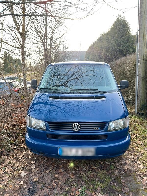 Blau Gebraucht 2002 VW Caravelle Van / Kleinbus | 4.000 € (Guter Preis) - Bild 1/4