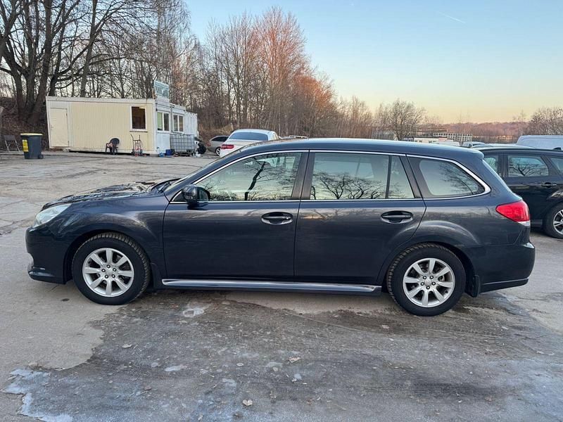 Gebraucht Subaru Legacy Active 150 PS (110 kW) 2011 Grün Kombi