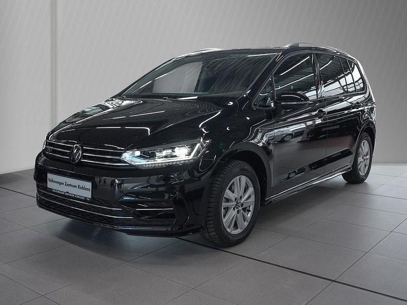 Gebraucht VW Touran Comfortline 150 PS (110 kW) 2024 Deep black perleffekt Van / Kleinbus