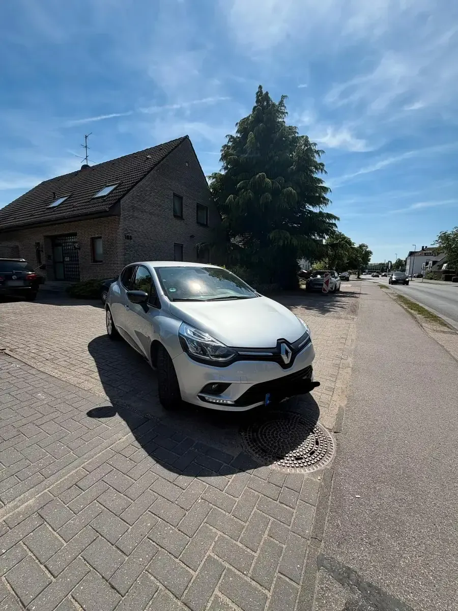 Gebraucht Renault Clio 76 PS (55 kW) 2019 Grau Kleinwagen