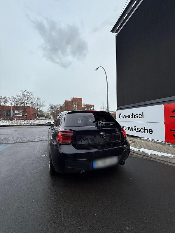 Gebraucht BMW 125 270 PS (198 kW) 2014 Schwarz Kleinwagen
