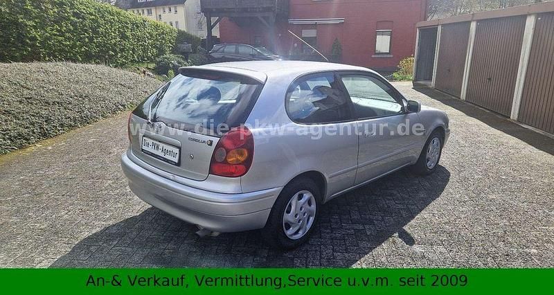 Gebraucht Toyota Corolla Sol 110 PS (80 kW) 2000 Silber Limousine