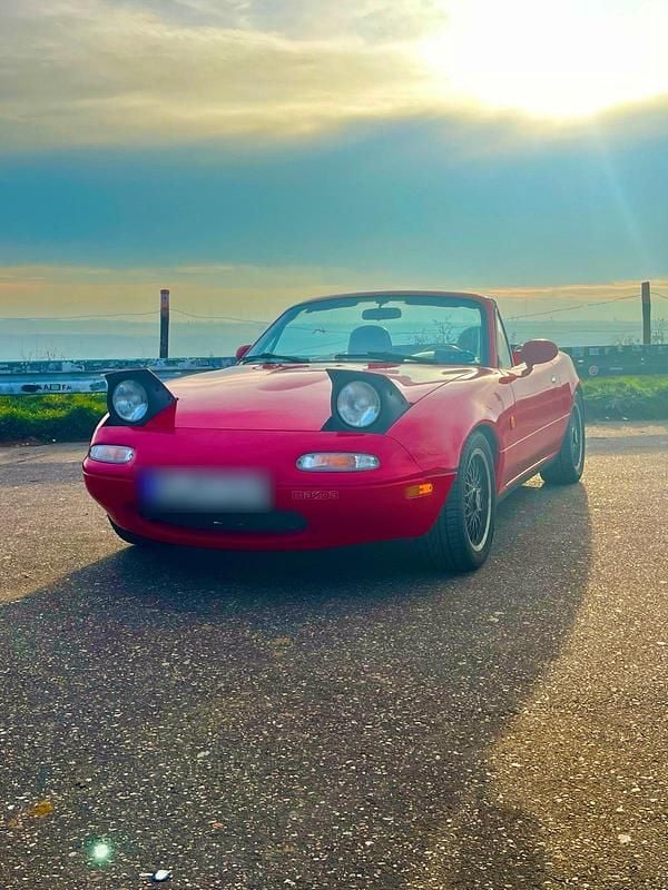 Gebraucht Mazda MX5 116 PS (85 kW) 1992 Rot Cabrio