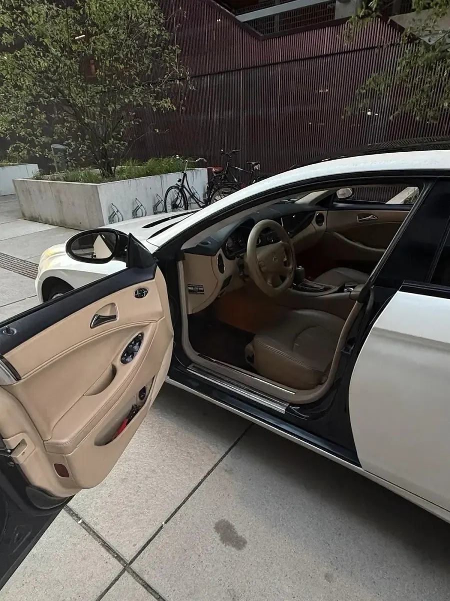 Gebraucht Mercedes CLS320 224 PS (164 kW) 2006 Andere farben Coupé