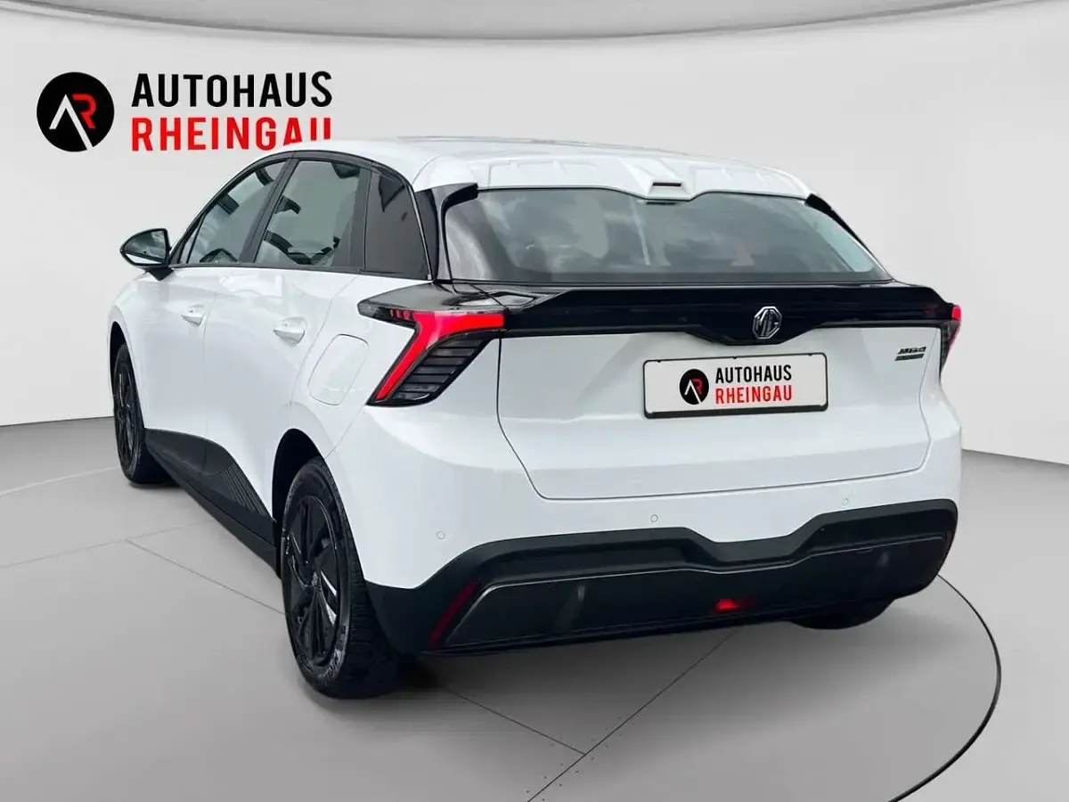 Gebraucht MG MG4 EV 125 kW (170 PS) 2022 Weiß Kleinwagen
