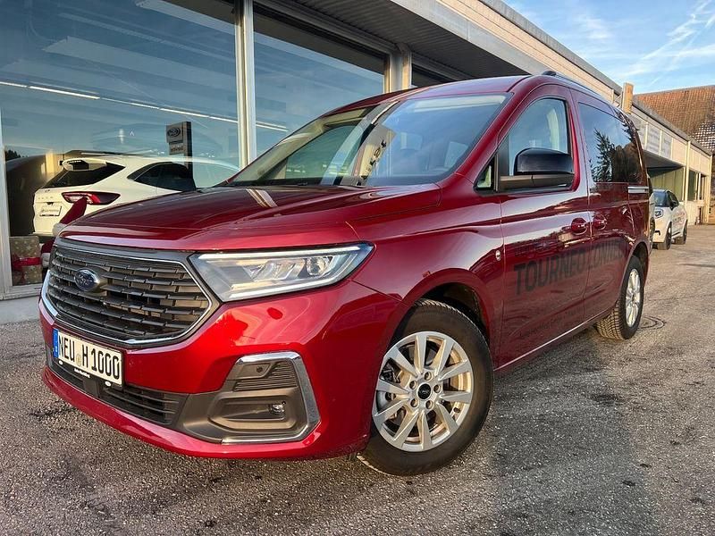 Rot Gebraucht 2025 Ford Tourneo Connect Titanium Van / Kleinbus | 33.790 € (Fairer Preis) - Bild 1/4