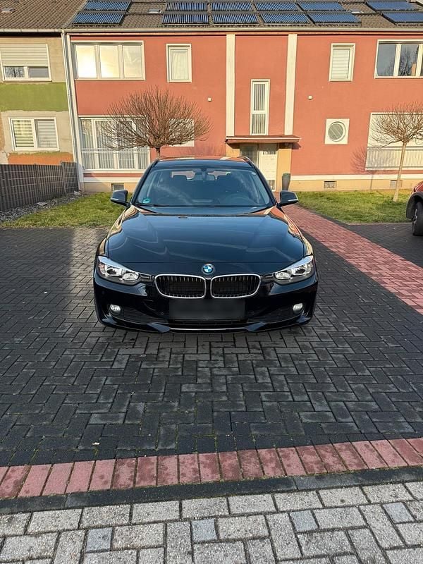 Gebraucht BMW 316 136 PS (100 kW) 2013 Schwarz Kombi