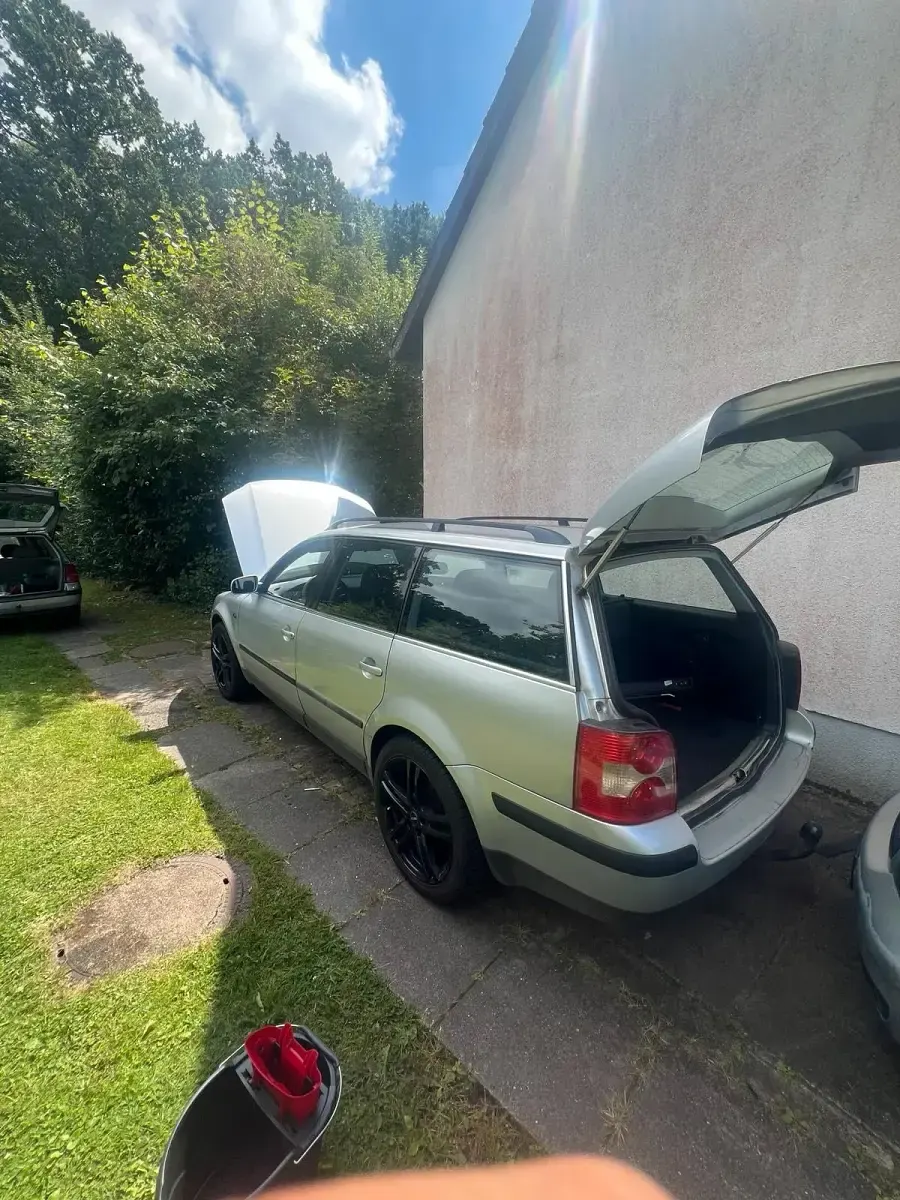 Gebraucht VW Passat Comfortline 170 PS (125 kW) 2002 Silber Kombi