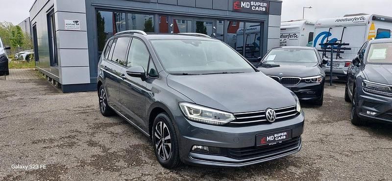 Grau Gebraucht 2020 VW Touran Van / Kleinbus | 15.790 € (Superpreis) - Bild 1/4