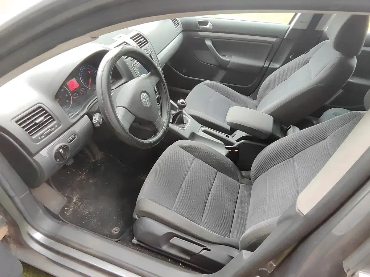 Gebraucht VW Jetta 101 PS (74 kW) 2007 Silber Limousine
