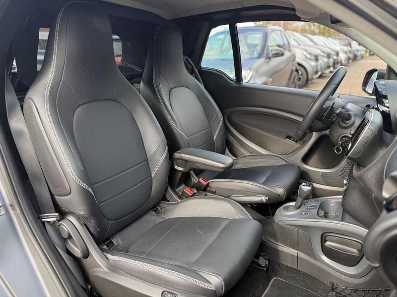 Gebraucht Smart ForTwo Cabrio Brabus 90 PS (66 kW) 2019 Weiß Cabrio