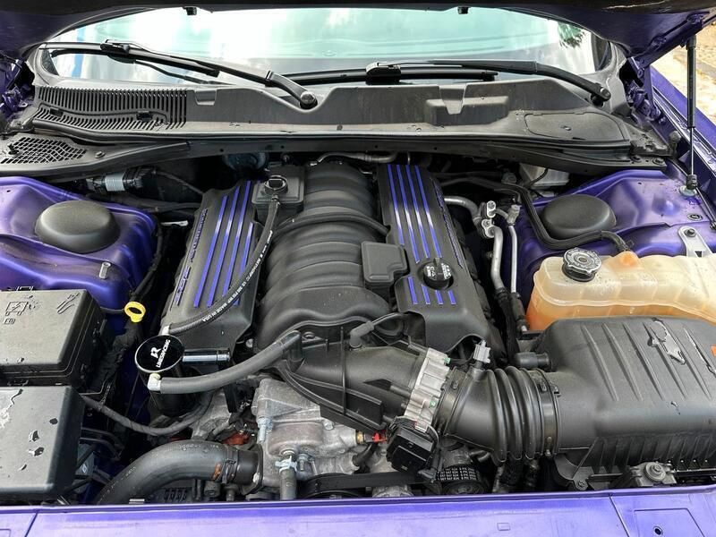 Violet Gebraucht 2019 Dodge Challenger Coupé | 42.000 € (Etwas zu teuer) - Bild 1/4