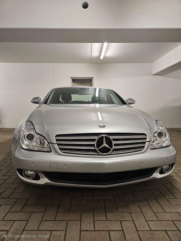 Gebraucht Mercedes CLS320 224 PS (164 kW) 2007 Silber Limousine