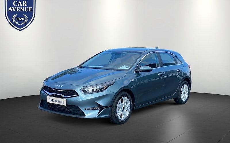 Neu Kia Ceed Vision 100 PS (73 kW) 2025 Grau Kleinwagen
