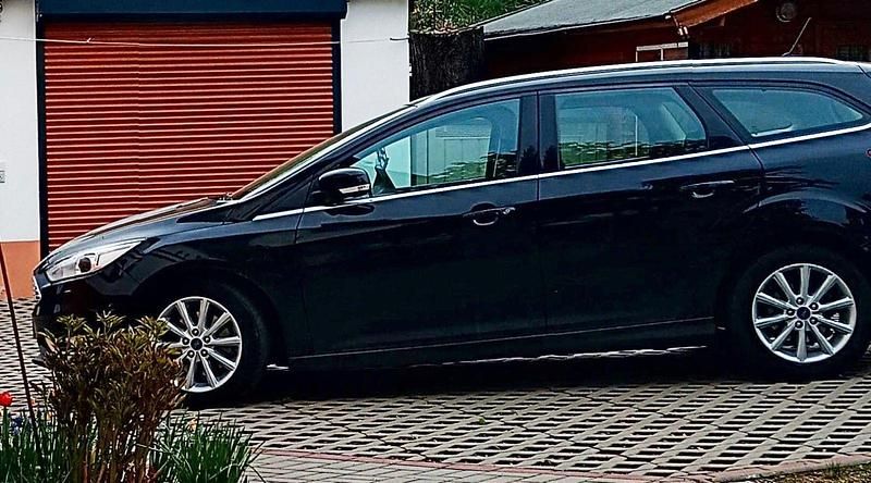 Schwarz Gebraucht 2018 Ford Focus Titanium Kombi | 11.000 € (Guter Preis) - Bild 1/1