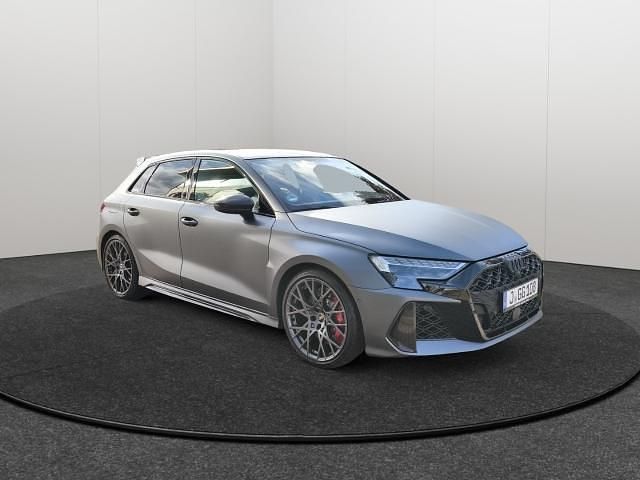 Gebraucht Audi RS3 Sportback Ambiente 400 PS (294 kW) 2025 Daytonagrau polarmatt Kleinwagen
