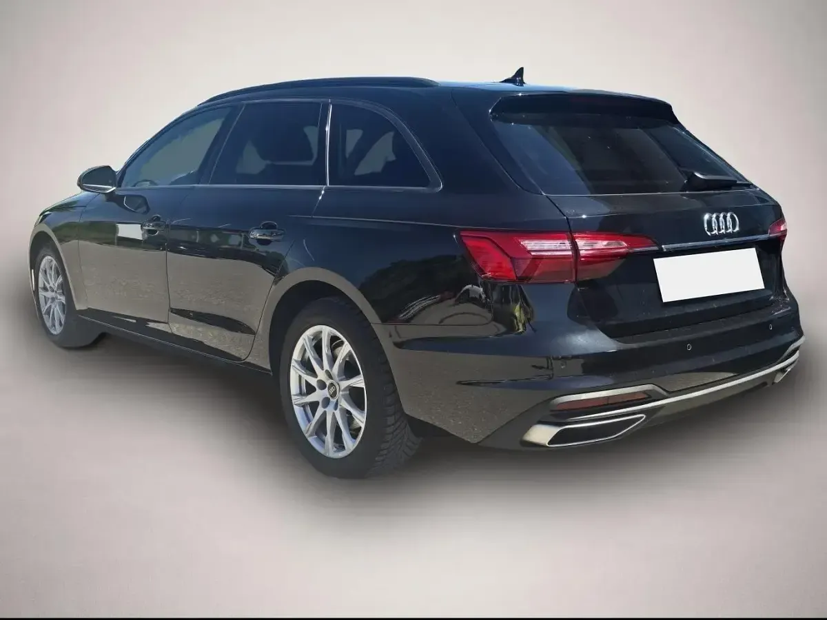 Gebraucht Audi A4 150 PS (110 kW) 2022 Manufacturer Kombi