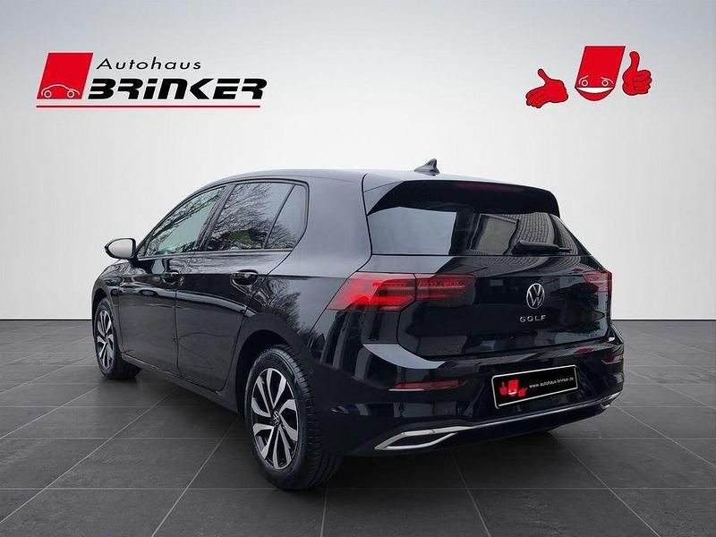 Occasion VW Golf VIII 131 ch (96 kW) 2022 Noir Berline