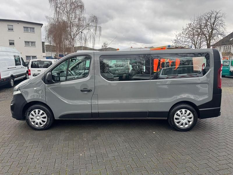 Gebraucht Opel Vivaro 120 PS (88 kW) 2019 Grau Van / Kleinbus