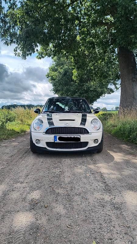 Weiß Gebraucht 2010 Mini Cooper S Kleinwagen | 7.500 € (Fairer Preis) - Bild 1/4