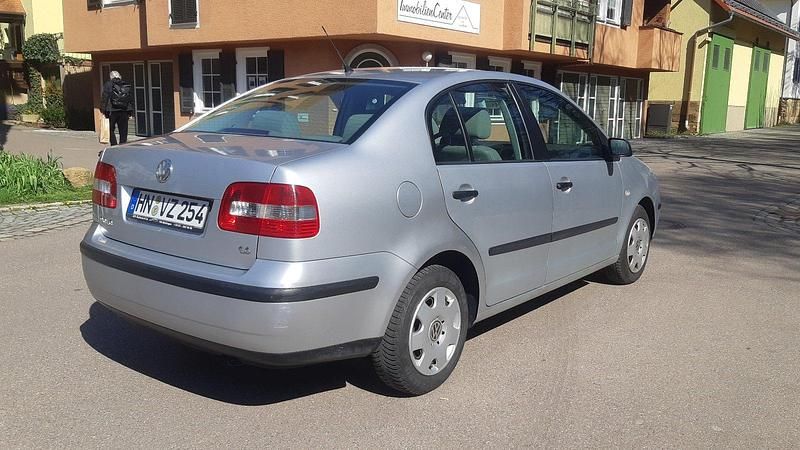 Gebraucht VW Polo 75 PS (55 kW) 2004 Silber Kleinwagen