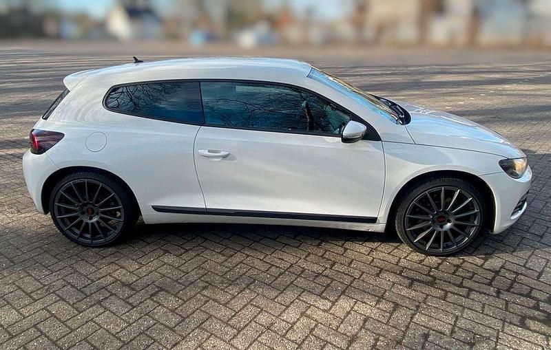 Gebraucht VW Scirocco 200 PS (147 kW) 2008 Weiß Coupé