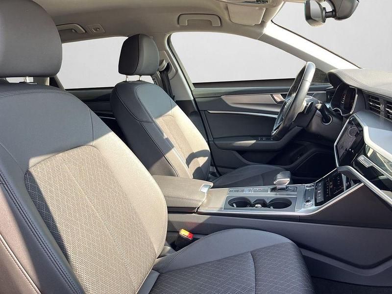 Gebraucht Audi A6 Design 204 PS (150 kW) 2021 Mythosschwarz metallic (metallic) Kombi