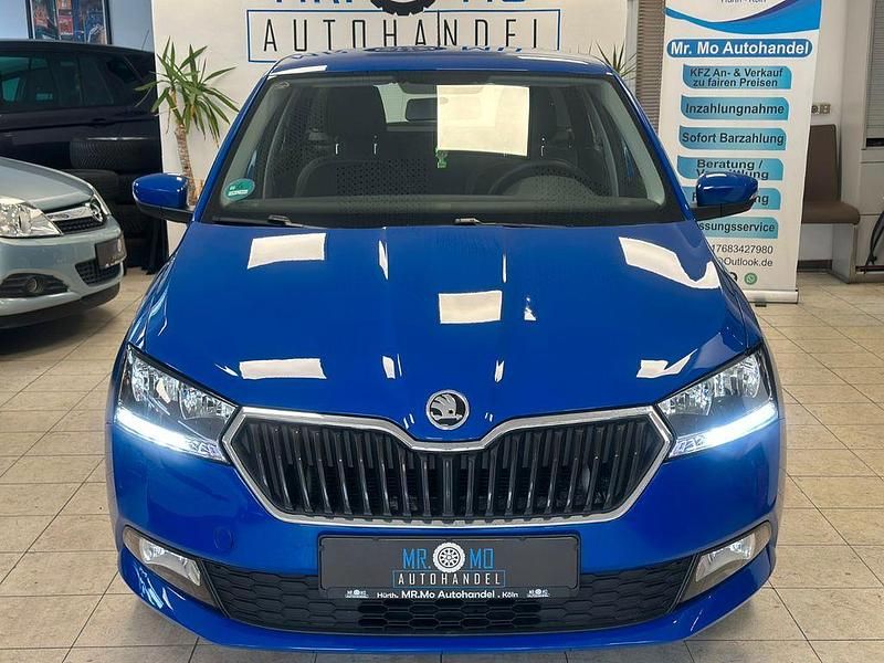 Blau Gebraucht 2018 Skoda Fabia Ambition Kombi | 8.999 € (Fairer Preis) - Bild 1/4