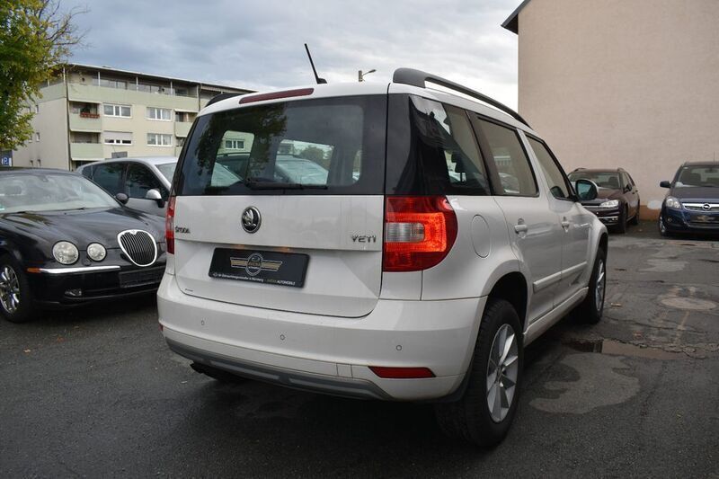 Gebraucht Skoda Yeti Ambition 122 PS (89 kW) 2014 Weiß SUV