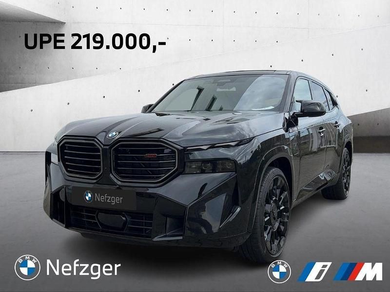 Black sapphire metallic Neu 2025 BMW XM Sport Line SUV | 175.900 € - Bild 1/4