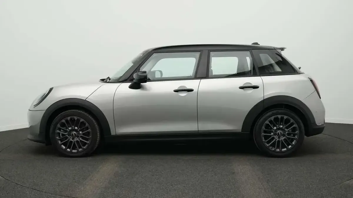 Gebraucht Mini Cooper S Classic 204 PS (150 kW) 2025 Grau Kleinwagen