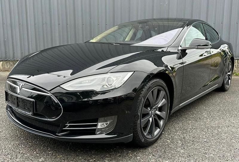 Schwarz Gebraucht 2013 Tesla Model S Limousine | 12.490 € (Etwas zu teuer) - Bild 1/4