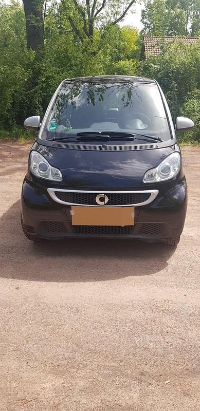 Schwarz Gebraucht 2013 Smart ForTwo Coupé Passion Coupé | 5.950 € (Fairer Preis) - Bild 1/4
