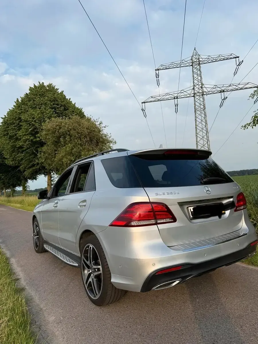 Gebraucht Mercedes GLE350 AMG line 258 PS (189 kW) 2017 Silber SUV