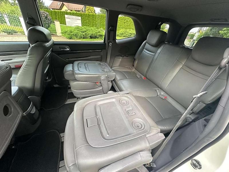 Gebraucht Ssangyong (KGM) Rodius Sapphire 155 PS (114 kW) 2014 Van / Kleinbus