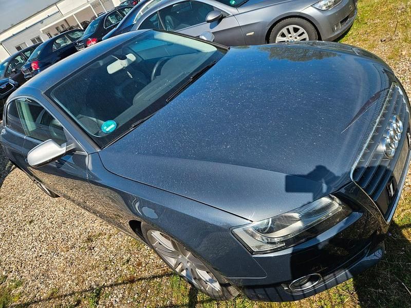 Gebraucht Audi A5 Sport 179 PS (131 kW) 2011 Grau Coupé