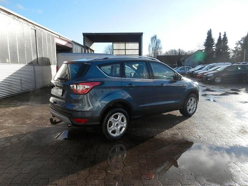 Gebraucht Ford Kuga Cool & Connect 120 PS (88 kW) 2019 Blau SUV